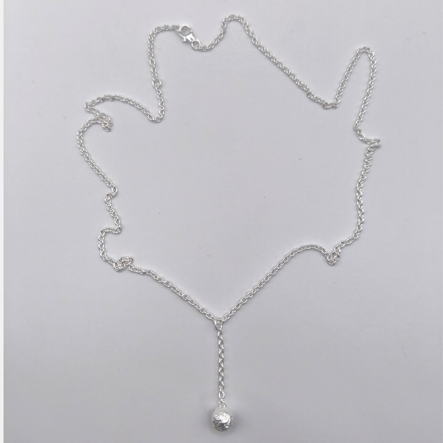 Halsband hängande snöboll